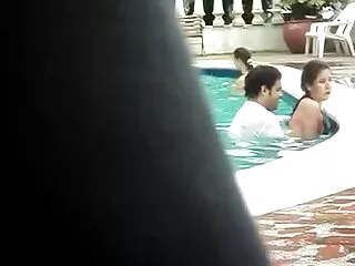 میٹھی روسی نوعمر لڑکی مشکل ٹککر سکسی ترکی لگی ہے گدا میں
