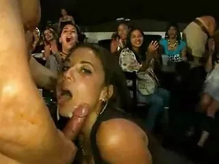 دو خوبصورت گرل سگسی ترکی پولینڈ کے ایک دوسرے کی pussies حرکت میں 69 پوزیشن